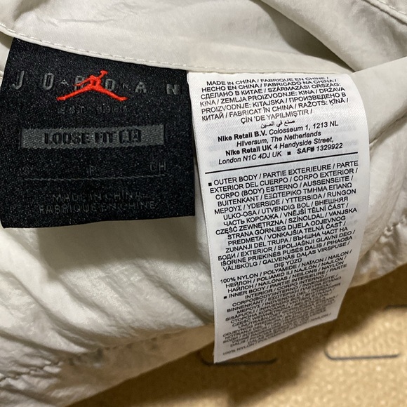 Air Jordan x Paris Saint-Germain Parka (Reversible) - Picture 16 of 17